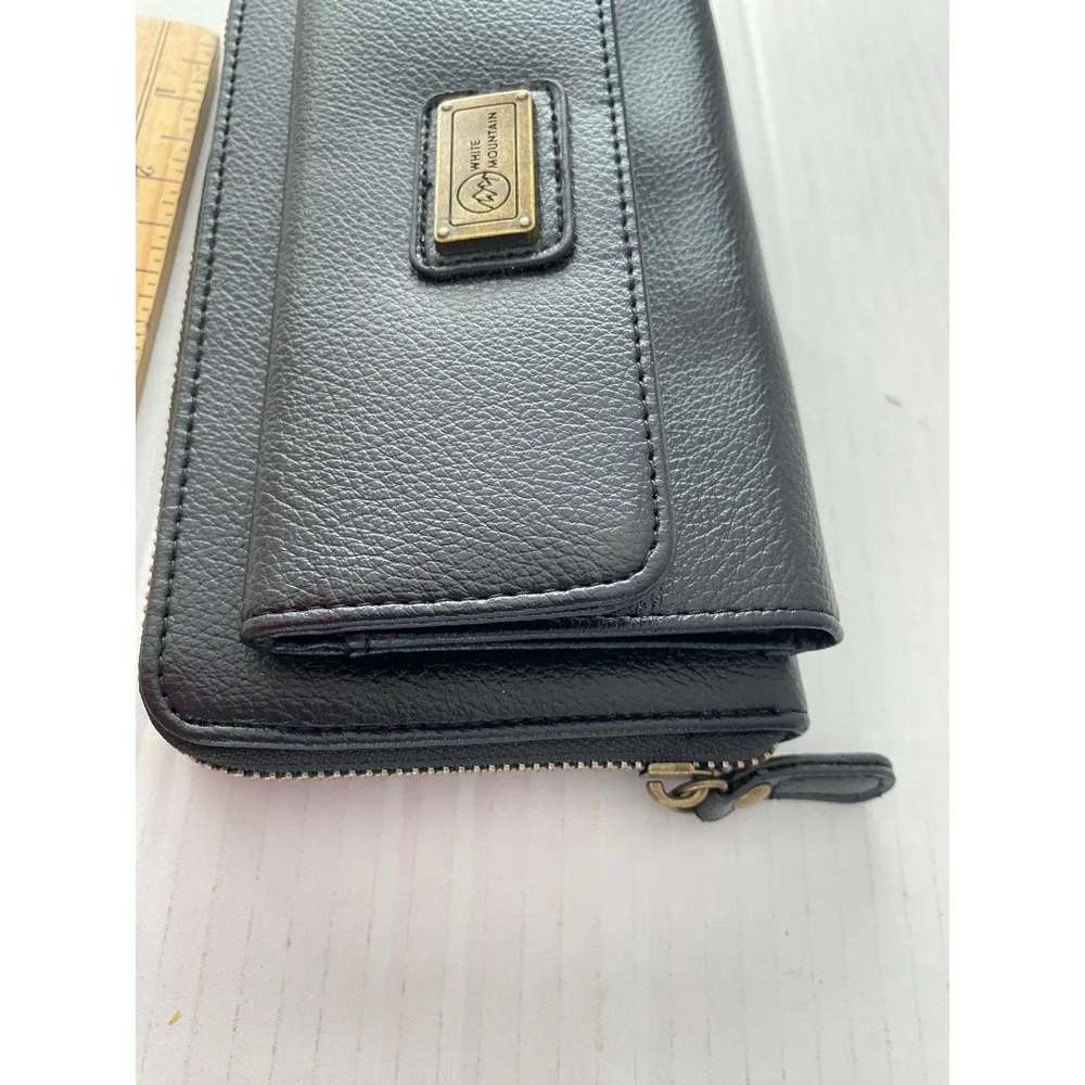 White Mountain Wallet Womens OS Black Excellent Zip‎ Around Pebbled Faux Leather